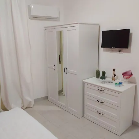 Maison Floria Locazione Turistica Gæstehus 3*