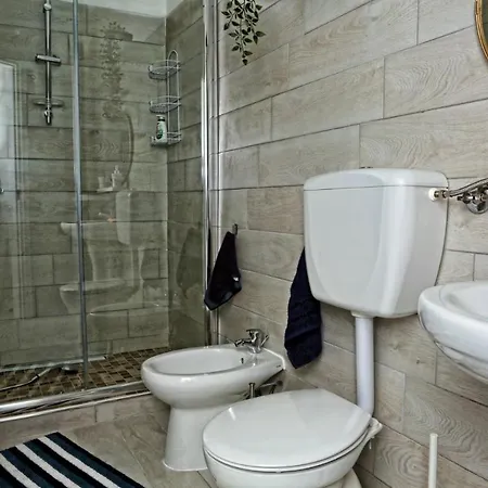 Maison Floria Locazione Turistica Pensionat 3*