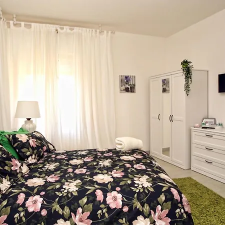 Maison Floria Locazione Turistica 3*